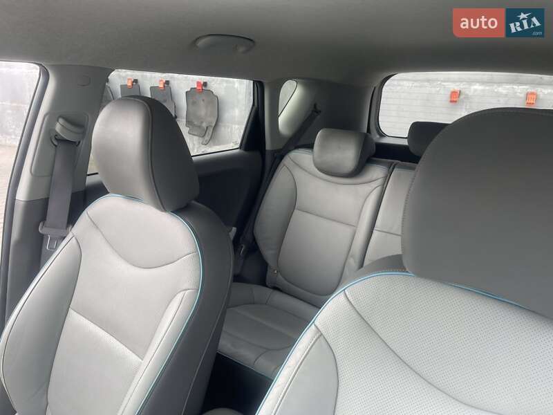 Внедорожник / Кроссовер Kia Soul EV 2014 в Киеве фото 21 Внедорожник / Кроссовер Kia Soul EV 2014 в Киеве