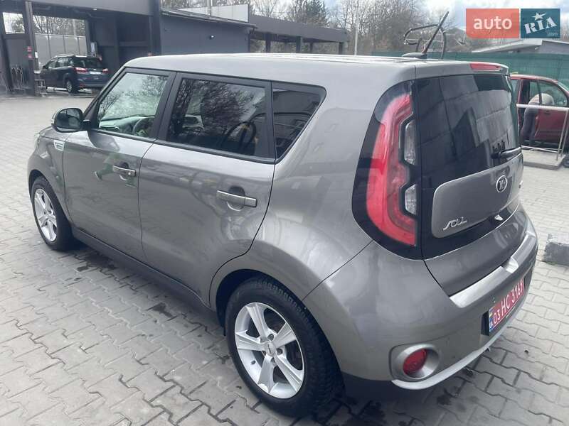 Внедорожник / Кроссовер Kia Soul EV 2014 в Киеве фото 24 Внедорожник / Кроссовер Kia Soul EV 2014 в Киеве