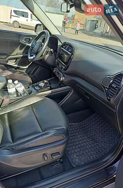 Внедорожник / Кроссовер Kia Soul EV 2022 в 