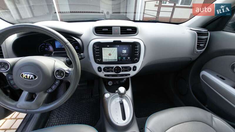 Позашляховик / Кросовер Kia Soul EV 2015 в Дубровиці