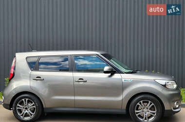 Позашляховик / Кросовер Kia Soul EV 2015 в 