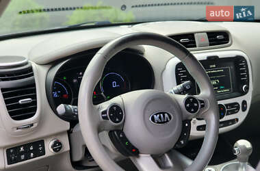 Позашляховик / Кросовер Kia Soul EV 2015 в 