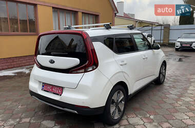 Внедорожник / Кроссовер Kia Soul EV 2019 в 