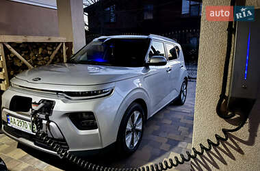 Внедорожник / Кроссовер Kia Soul EV 2019 в 