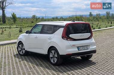 Внедорожник / Кроссовер Kia Soul EV 2022 в 