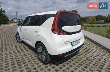 Внедорожник / Кроссовер Kia Soul EV 2022 в 