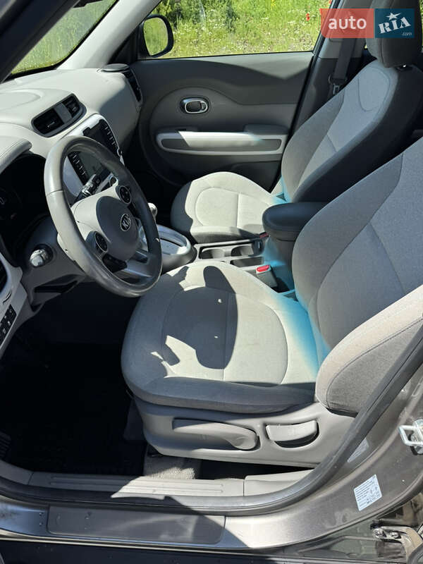 Позашляховик / Кросовер Kia Soul EV 2017 в Луцьку