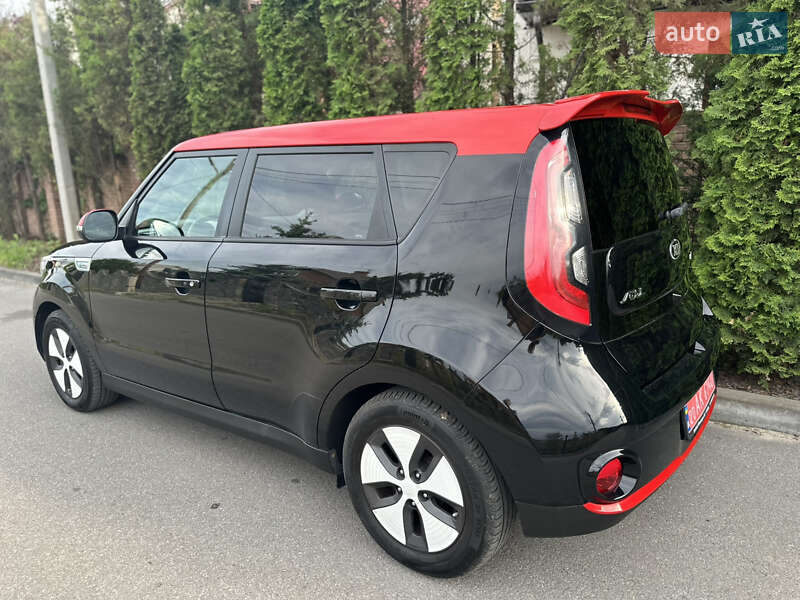 Позашляховик / Кросовер Kia Soul EV 2015 в Вінниці