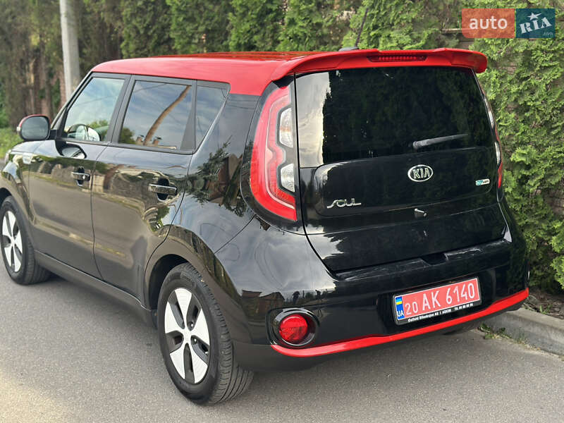 Позашляховик / Кросовер Kia Soul EV 2015 в Вінниці