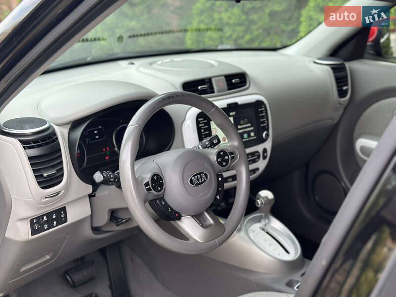 Позашляховик / Кросовер Kia Soul EV 2015 в Вінниці