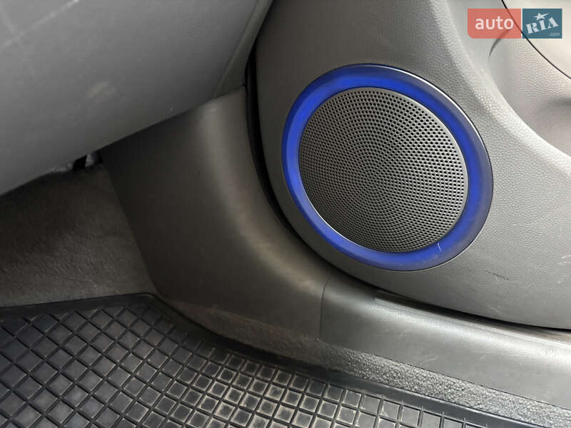 Внедорожник / Кроссовер Kia Soul EV 2016 в Житомире фото 13 Внедорожник / Кроссовер Kia Soul EV 2016 в Житомире