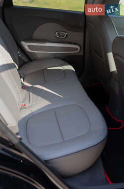 Внедорожник / Кроссовер Kia Soul EV 2015 в 