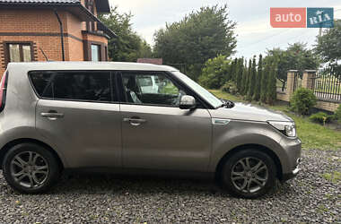 Внедорожник / Кроссовер Kia Soul EV 2015 в 
