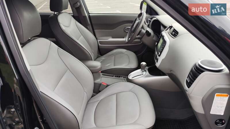 Позашляховик / Кросовер Kia Soul EV 2016 в Львові