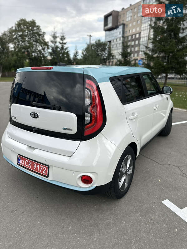 Позашляховик / Кросовер Kia Soul EV 2018 в Чернівцях