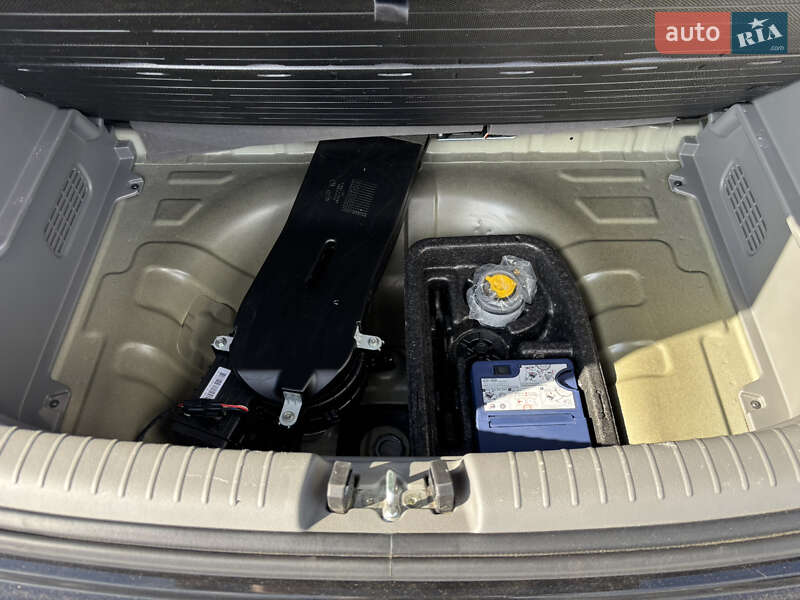 Позашляховик / Кросовер Kia Soul EV 2017 в Дніпрі фото 14 Позашляховик / Кросовер Kia Soul EV 2017 в Дніпрі