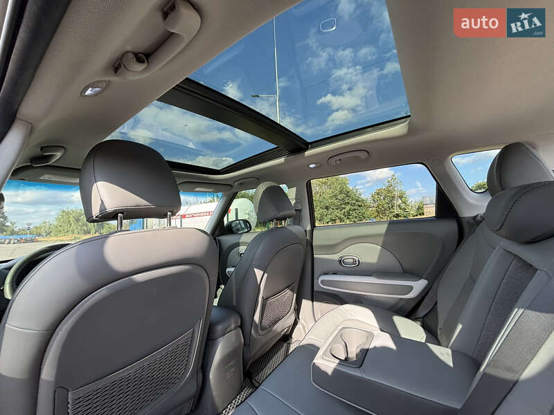 Позашляховик / Кросовер Kia Soul EV 2017 в Дніпрі фото 18 Позашляховик / Кросовер Kia Soul EV 2017 в Дніпрі