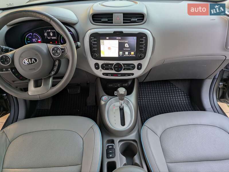 Позашляховик / Кросовер Kia Soul EV 2015 в Сумах фото 9 Позашляховик / Кросовер Kia Soul EV 2015 в Сумах