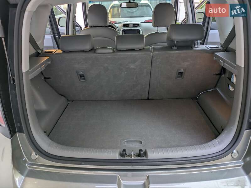 Позашляховик / Кросовер Kia Soul EV 2015 в Сумах фото 17 Позашляховик / Кросовер Kia Soul EV 2015 в Сумах