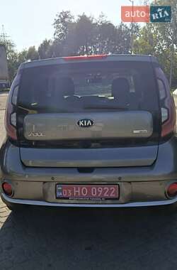 Внедорожник / Кроссовер Kia Soul EV 2015 в 