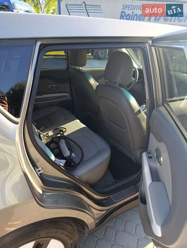 Внедорожник / Кроссовер Kia Soul EV 2015 в Ковеле