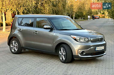 Внедорожник / Кроссовер Kia Soul EV 2017 в Одессе