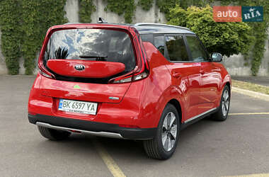 Внедорожник / Кроссовер Kia Soul EV 2020 в 