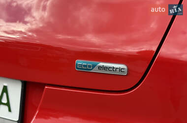 Внедорожник / Кроссовер Kia Soul EV 2020 в 