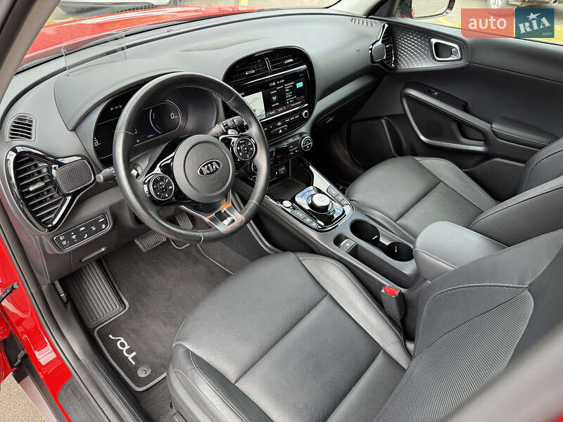 Позашляховик / Кросовер Kia Soul EV 2020 в Рівному