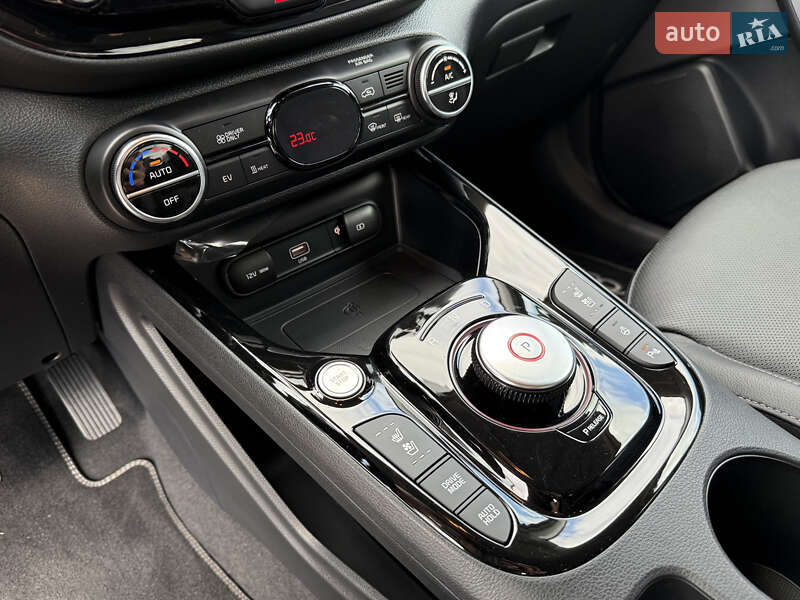 Позашляховик / Кросовер Kia Soul EV 2020 в Рівному