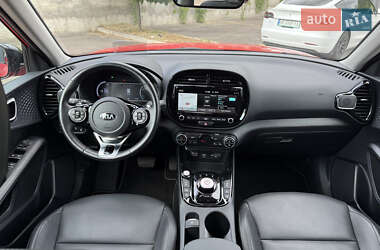 Внедорожник / Кроссовер Kia Soul EV 2020 в 