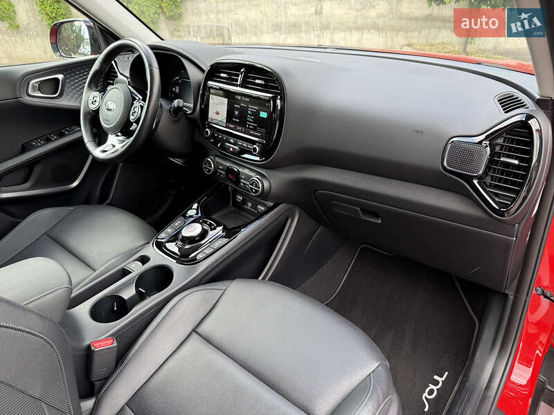 Позашляховик / Кросовер Kia Soul EV 2020 в Рівному