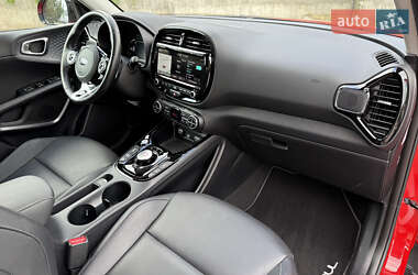 Внедорожник / Кроссовер Kia Soul EV 2020 в 