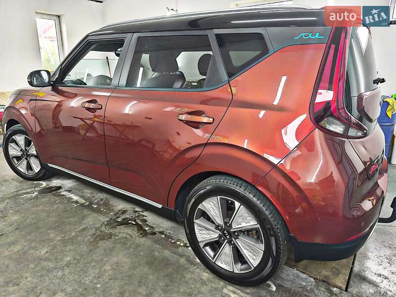 Внедорожник / Кроссовер Kia Soul EV 2020 в Луцке