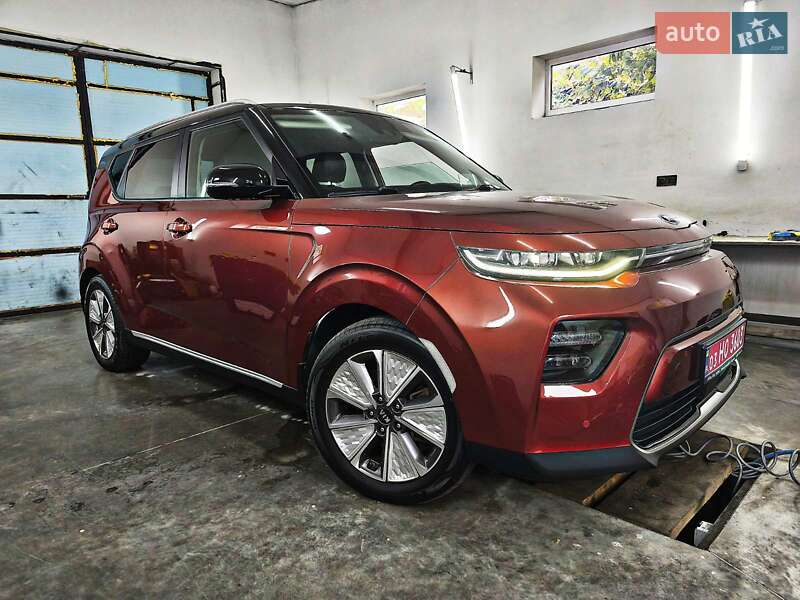 Внедорожник / Кроссовер Kia Soul EV 2020 в Луцке