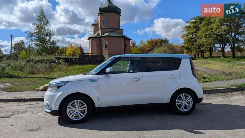 Внедорожник / Кроссовер Kia Soul EV 2018 в Киеве фото 4 Внедорожник / Кроссовер Kia Soul EV 2018 в Киеве