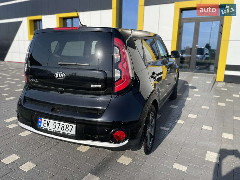 Позашляховик / Кросовер Kia Soul EV 2018 в Тернополі фото 4 Позашляховик / Кросовер Kia Soul EV 2018 в Тернополі
