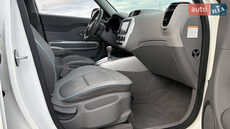 Позашляховик / Кросовер Kia Soul EV 2018 в Луцьку