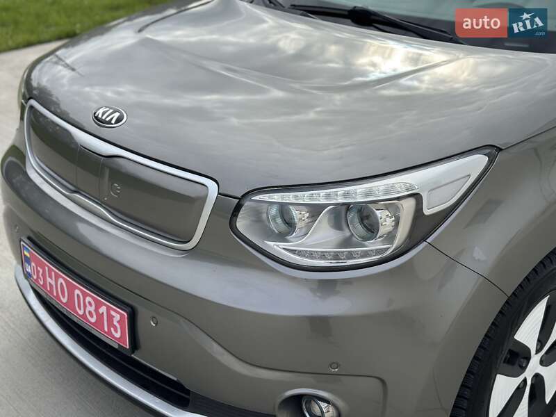Позашляховик / Кросовер Kia Soul EV 2015 в Луцьку
