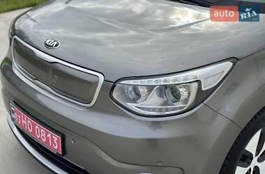 Позашляховик / Кросовер Kia Soul EV 2015 в  фото 15 Позашляховик / Кросовер Kia Soul EV 2015 в