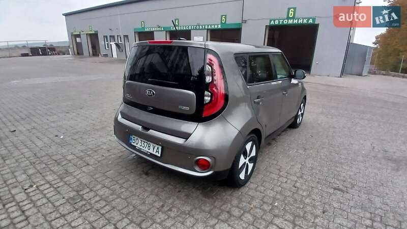 Позашляховик / Кросовер Kia Soul EV 2015 в Тернополі фото 6 Позашляховик / Кросовер Kia Soul EV 2015 в Тернополі