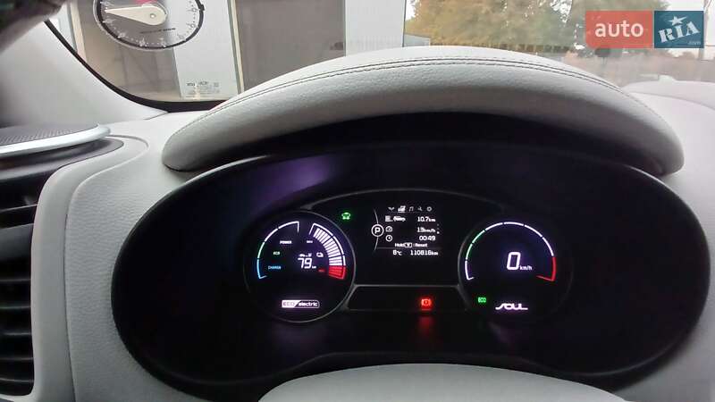 Позашляховик / Кросовер Kia Soul EV 2015 в Тернополі фото 10 Позашляховик / Кросовер Kia Soul EV 2015 в Тернополі