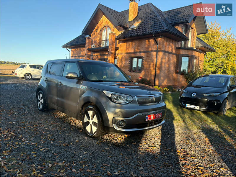 Позашляховик / Кросовер Kia Soul EV 2016 в Луцьку фото 2 Позашляховик / Кросовер Kia Soul EV 2016 в Луцьку