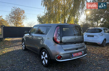 Внедорожник / Кроссовер Kia Soul EV 2016 в 