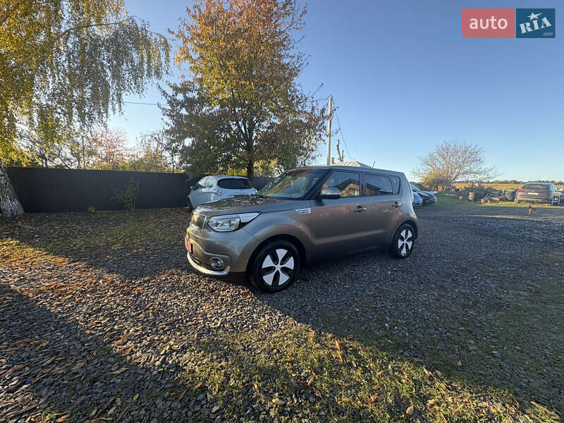 Позашляховик / Кросовер Kia Soul EV 2016 в Луцьку фото 10 Позашляховик / Кросовер Kia Soul EV 2016 в Луцьку