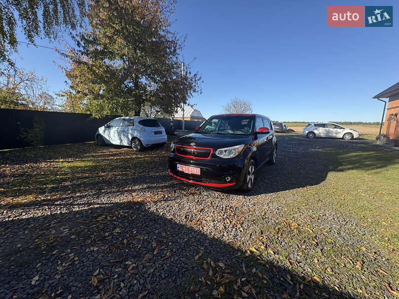 Позашляховик / Кросовер Kia Soul EV 2015 в Луцьку фото 11 Позашляховик / Кросовер Kia Soul EV 2015 в Луцьку