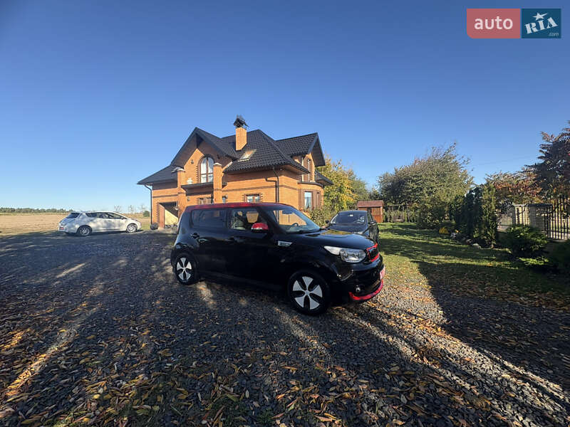 Позашляховик / Кросовер Kia Soul EV 2015 в Луцьку фото 13 Позашляховик / Кросовер Kia Soul EV 2015 в Луцьку