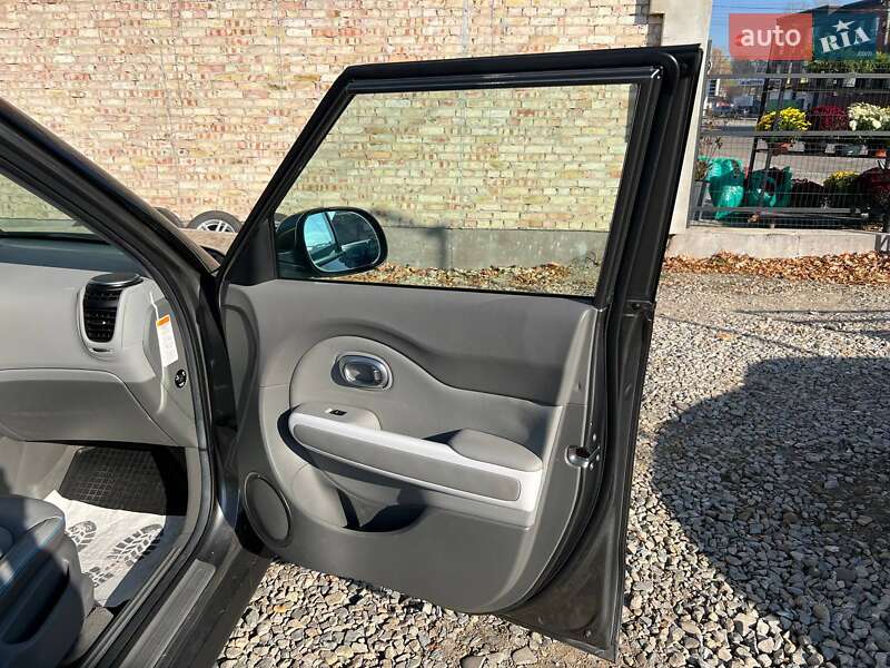 Позашляховик / Кросовер Kia Soul EV 2015 в Коломиї фото 18 Позашляховик / Кросовер Kia Soul EV 2015 в Коломиї