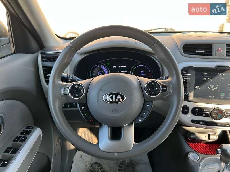 Позашляховик / Кросовер Kia Soul EV 2015 в Коломиї фото 32 Позашляховик / Кросовер Kia Soul EV 2015 в Коломиї