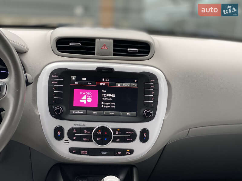 Позашляховик / Кросовер Kia Soul EV 2016 в Луцьку